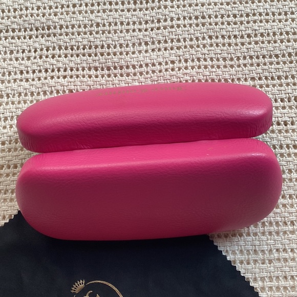 An Authentic Juicy Couture Pink Eye Glass Case with Black Cleaner Wipe ! - Picture 4 of 6